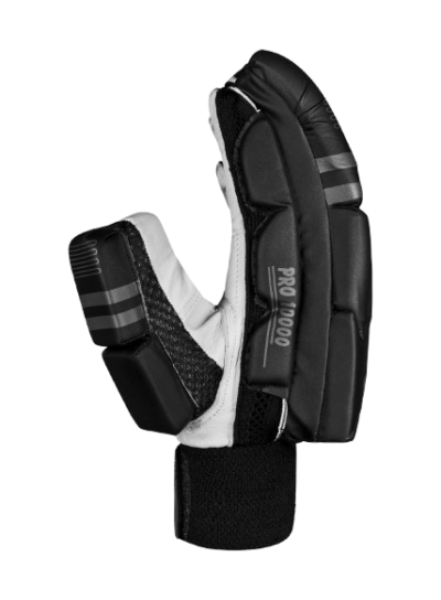 CA Pro 10000 Batting Gloves in black - Image 4